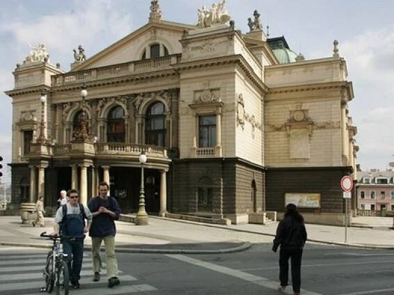 Nové divadlo v Plzni: První bude Prodaná nevěsta od Kališové