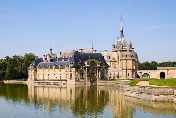 Visit the Château de Chantilly