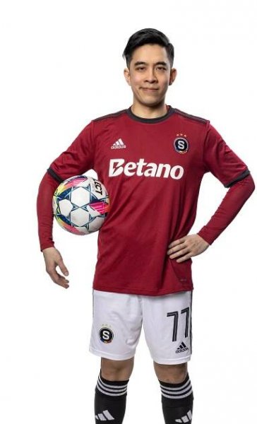 Kouzlo derby: Lukáš Tran jako mladá sparťanská naděje.