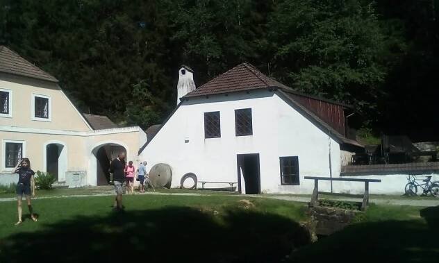 Buškův hamr, Tipy na výlet