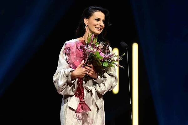 Slavnostní předávání Cen Thálie, 5. října 2024. V kategorii Muzikál, opereta a jiné hudebně dramatické žánry ocenění za ženský výkon převzala Markéta Schimmerová Procházková Národního divadla moravskoslezského.