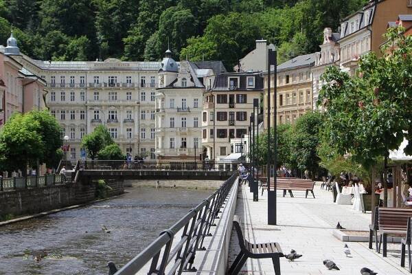 Karlovy Vary & Rozhledna Diana s eGuide | Hotel Belvedere – Daysin.com