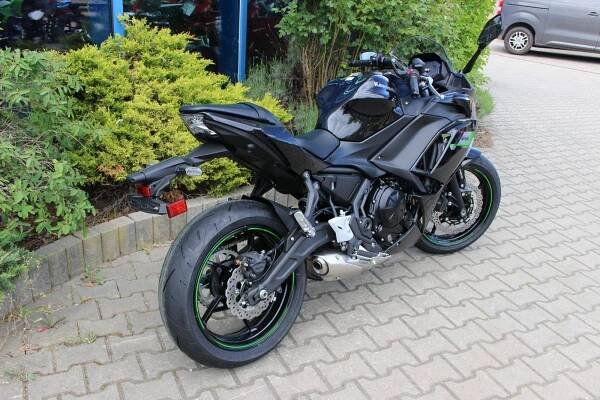 Kawasaki Ninja 650 2025 SKLADEM (NOVÁ, 2025), 187.880 Kč
