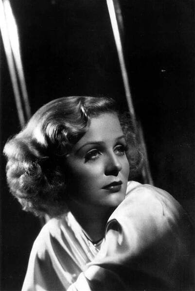 Gloria Stuartová
