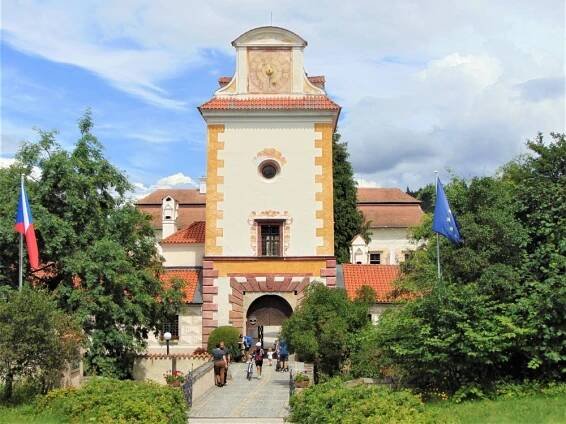 Pojďte si zalenošit a užít života jako šlechtic. Na zámku Kratochvíle