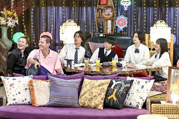 Šó Nišigaki, Džun Nišijama, Kaito Takahaši, Jurina Hirate, Seiširó Kató, Sara Minami - Doragon-zakura - Z filmu