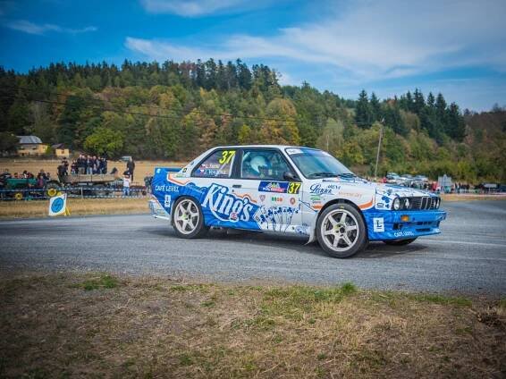Trněný ovládl Rallye Klatovy, favorizovaný Pech do cíle nedojel