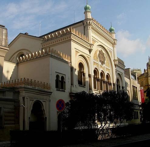 Synagoga_Španělská,_Stará_škola,_Templ_(Josefov),_Praha_1,_Dušní_141.jpg