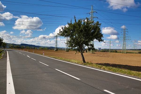 KRAJE MAJÍ PŘISLÍBENO ŠEST MILIARD NA SILNICE. O DALŠÍCH DVOU SE BUDE JEDNAT