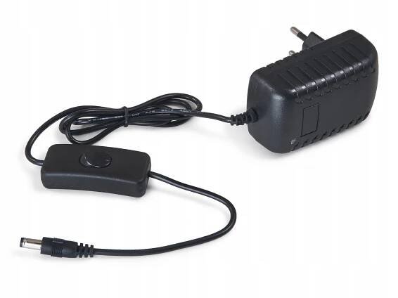 NAPÁJECÍ ADAPTÉR S VYPÍNAČEM 12V 30W 2.5A ČERNÝ