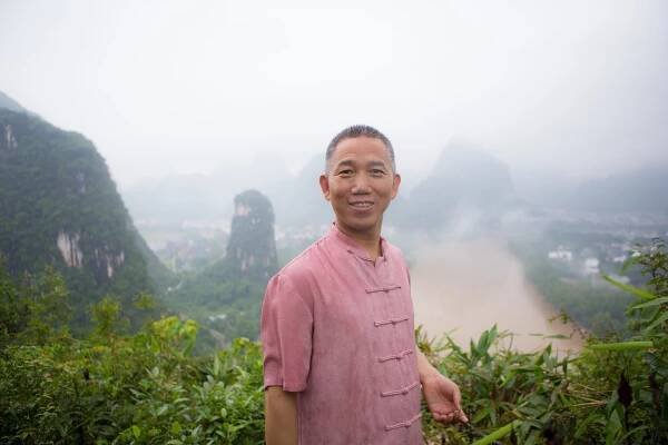 About Master Yuantong Liu