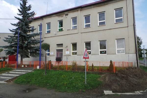 ZŠ a MŠ Myslejovice foto 1