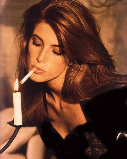 Angie Everhart Elle France - March 1992 by Stephane Coutelle en 2025 | Angie everhart, Stephanie seymour, Arete en la oreja