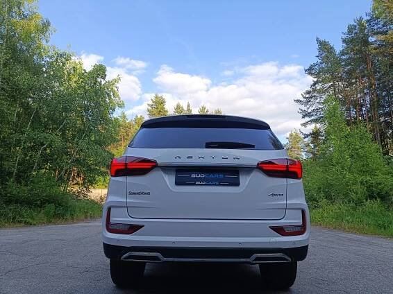 SsangYong Rexton Premium 4 x 4 | BudCars