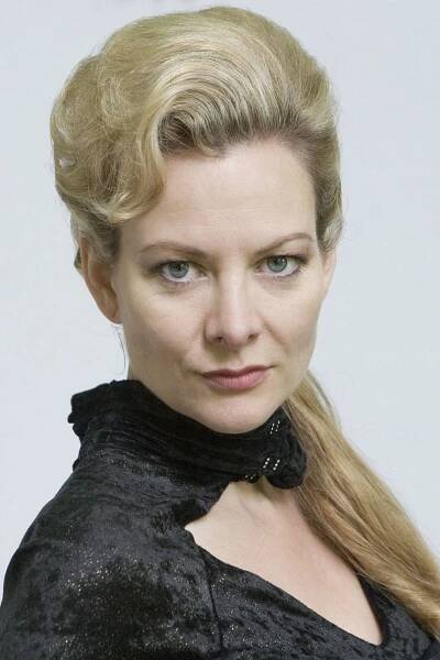 Sara Stewart - Robin Hood - Promo