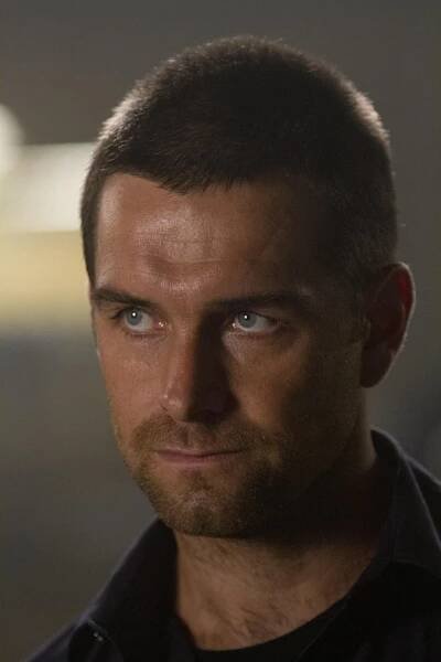 Banshee - Mizerný šachista - Z filmu - Antony Starr