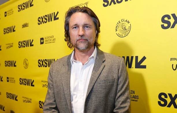 Feature 5 Facts to Know About Virgin River Actor Martin Henderson