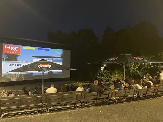 Film Vlny má po premiéře. Berouňané ho ale viděli o den dříve, a padl rekord