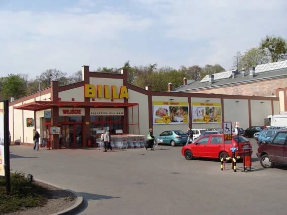 Soubor:Śrem - Billa1.jpg – Wikipedie