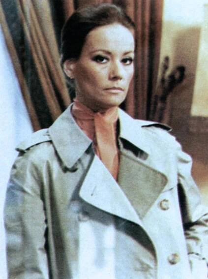 Claudine Auger - Motýl na rameni - Z filmu