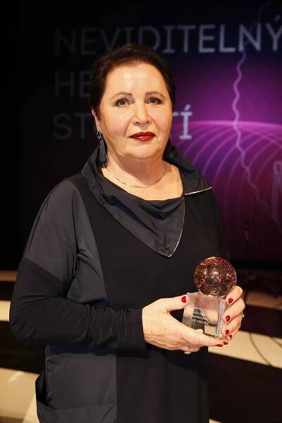 Za Hanu Maciuchovou cenu převzala sestra Silvie Marková.