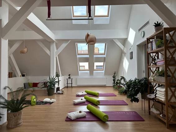 Jak to vypadá v Yogiano studio