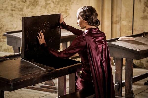 Zoë Kravitz in Fantastická zvířata: Grindelwaldovy zločiny (2018)