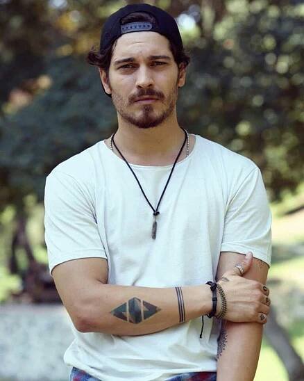 Delibal / Cagatay ULusoy | Çağatay ulusoy, Actor model, Turkish men