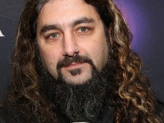 “I made a decision that essentially was very selfish”: Mike Portnoy admits he “hurt” Dream...