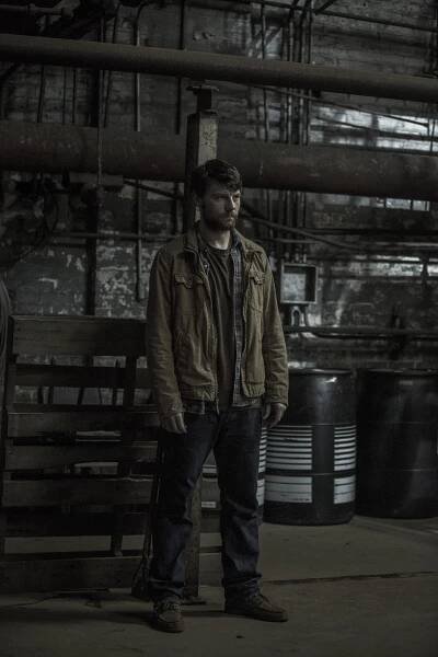 Outcast - All Alone Now - Z filmu - Patrick Fugit