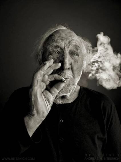 GALLERY PORTRAITS – ANDREAS H. BITESNICH