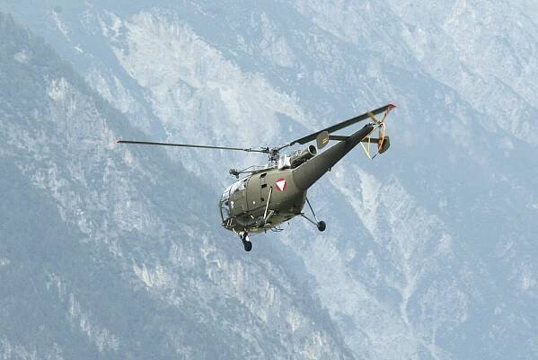 Aérospatiale Alouette III | Military Wiki | Fandom