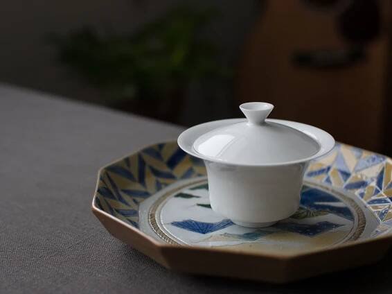 Classic Thin Wall White Porcelain Gaiwan (Small)