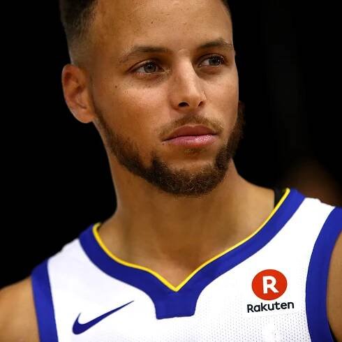 Steph Curry Slams Sports Illustrated for Leaving Colin Kaepernick Off Its “Unity” Cover