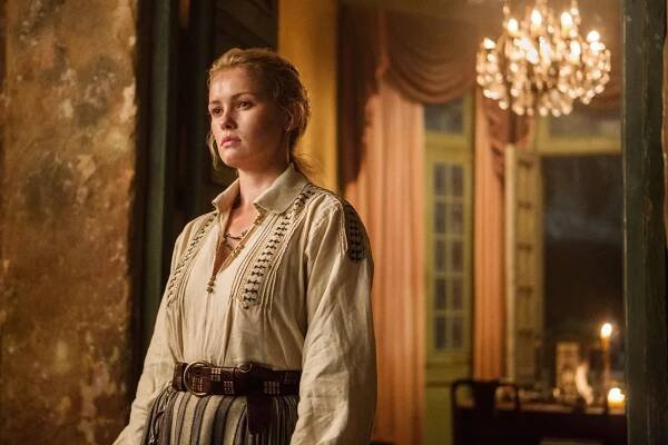 Pod černou vlajkou - Zvraty štěstěny - Z filmu - Hannah New