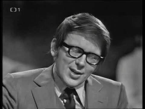 Miloslav Šimek čte povídku "Jak jsem ochořel" (povídky Miloslava Šimka a Jiřího Grossmanna)