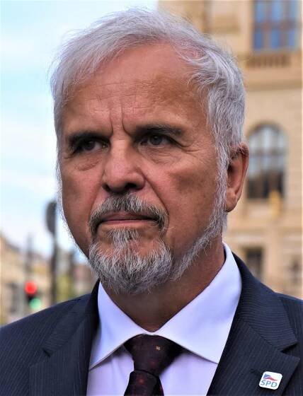 Soubor:Ivan David 2019.jpg – Wikipedie
