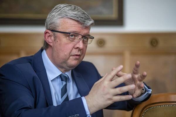 Opozice navrhla úpravy konsolidačního balíčku. Ministerstva je ale odmítla
