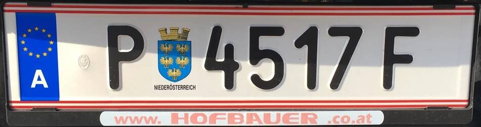 Registrační značka Rakousko - P - Sankt Pölten-město, foto: Po dálnici.cz