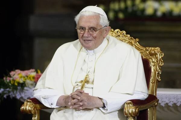 OBRAZEM: Papež Benedikt XVI. navštívil i Česko. Připomeňte si slavnou událost