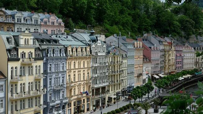 Sokolovská uhelná rozšiřuje své hotelové služby v Karlových Varech