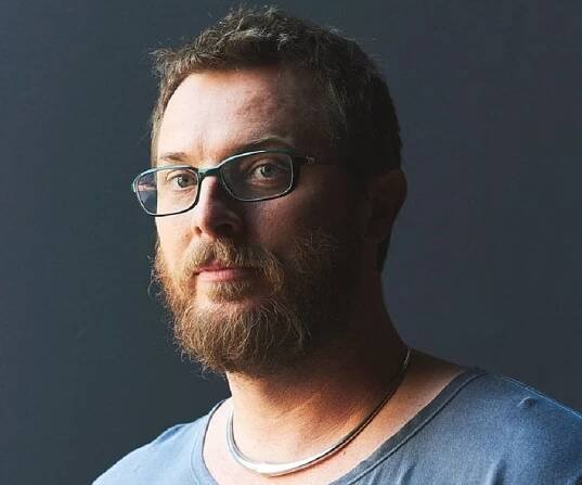 Duncan Jones Biography - Facts, Childhood, Family Life & Achievements of English Director