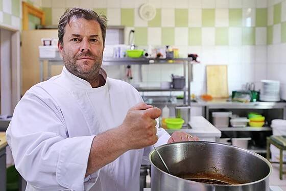 Fotogalerie: Martin Lukáš, šéfkuchař restaurantu Novissimo, ve svém království