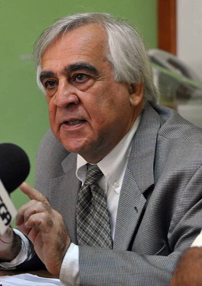 Costas N. Papanicolas – Wikipedia
