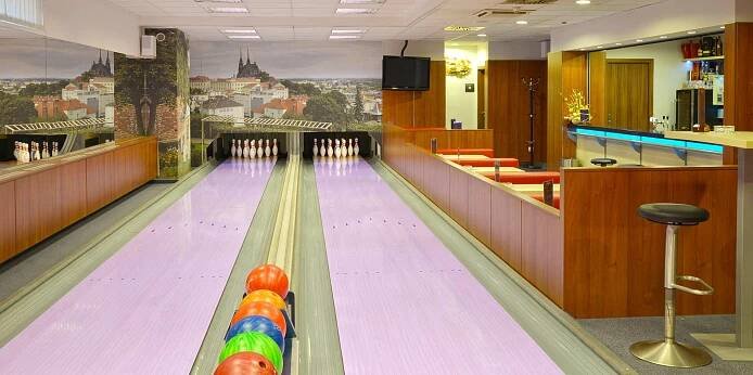 Bowling bar - Hotel Avanti Brno -