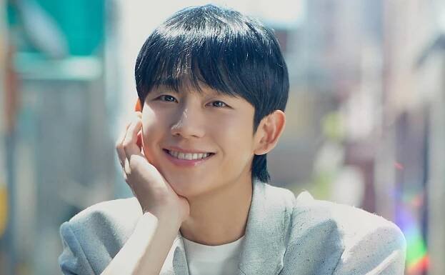 Jung Hae In chce trávit víc času s rodiči. Pomohla mu zkušenost z Cannes, kde představil svůj nový film I, The Executioner