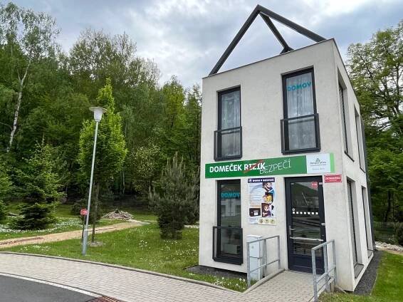 Jihočeští preventisté mají za sebou výjezdní zasedání. Tématem byla výměna zkušeností a kyberkriminalita | www.kraj-jihocesky.cz