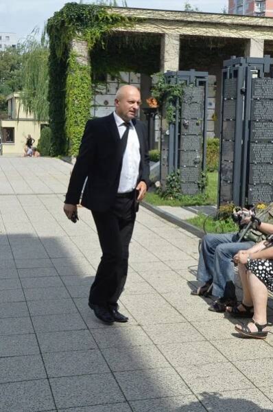Pohřeb Iva Pavlíka (†84): Zdrcenou Heidi Janků podpíraly manželovy děti