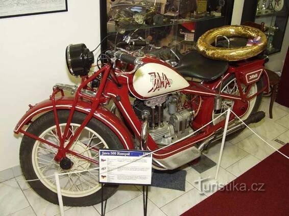 Nová Paka - Auto-Moto Museum, Autogalerie V.I.T.V.A.R.