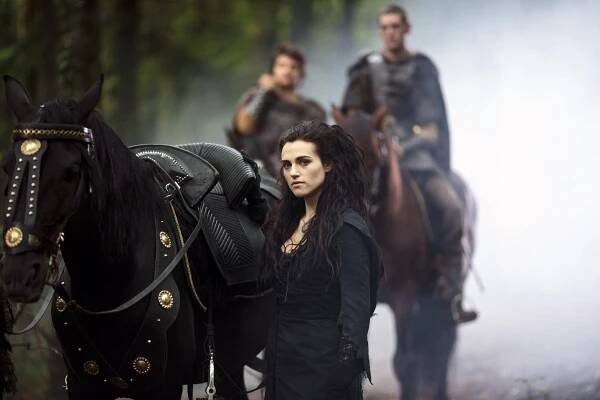 Merlin - Laskavost cizinců - Z filmu - Katie McGrath